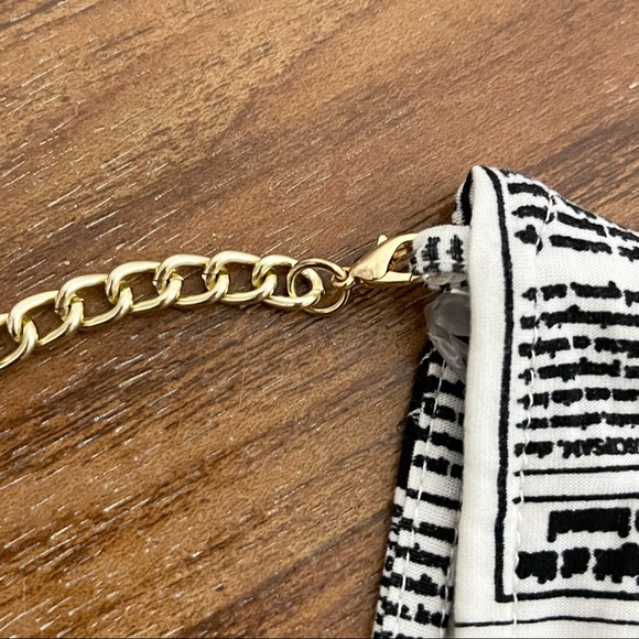 Derek Heart Newsprint Chain Back Crop Top size Medium juniors - Picture 11 of 15